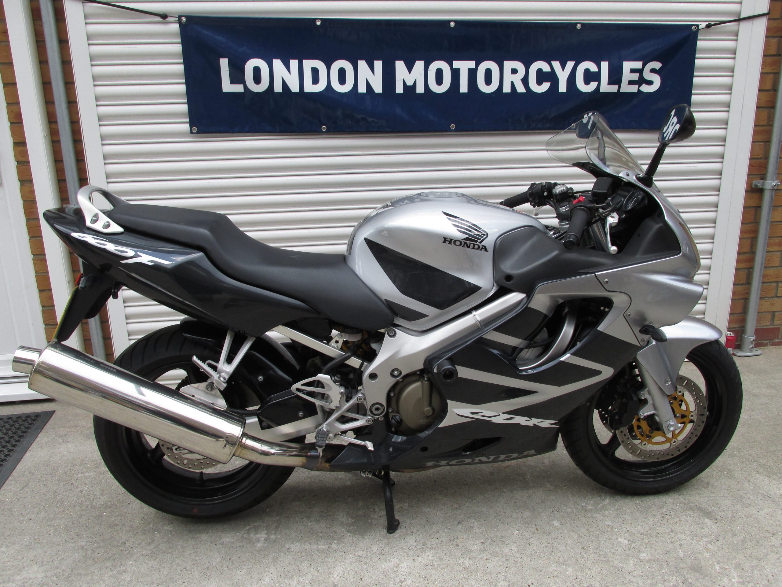 Honda CBR 600 F 2006 23k Miles for Sale in Hammermith | London Motorcycles
